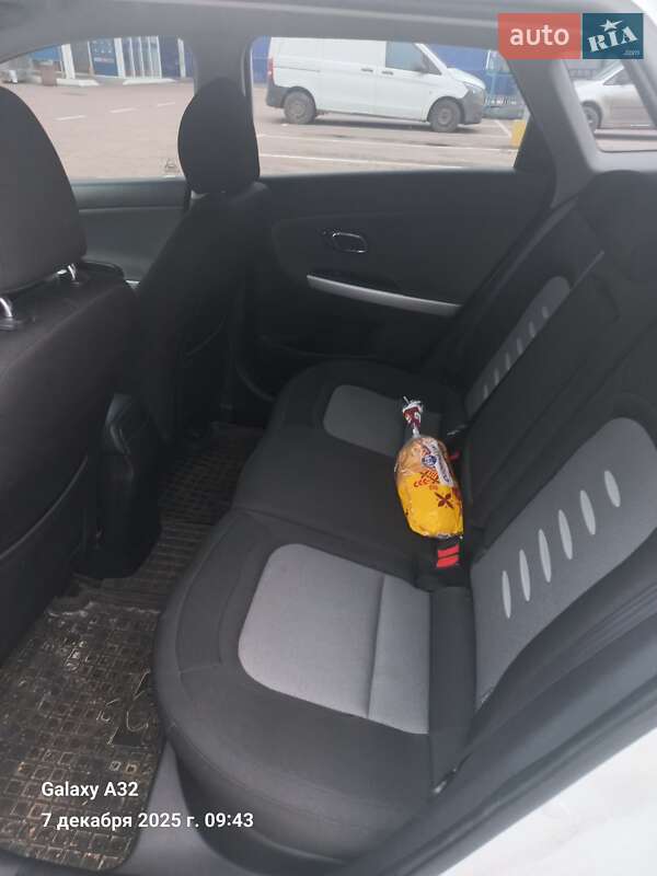 Універсал Kia Ceed 2012 в Житомирі