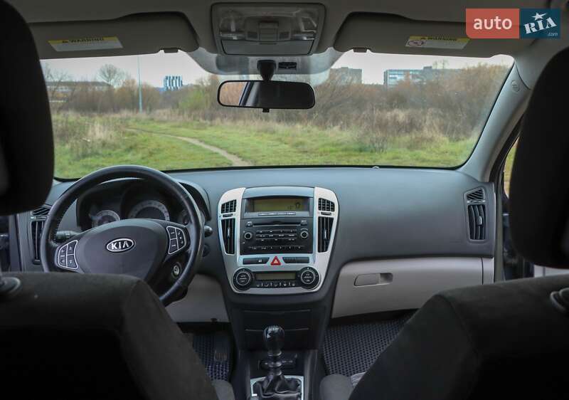 Хэтчбек Kia Ceed 2008 в Ивано-Франковске