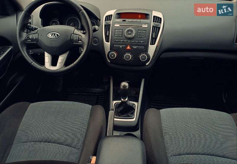 Універсал Kia Ceed 2010 в Києві фото 8 Універсал Kia Ceed 2010 в Києві