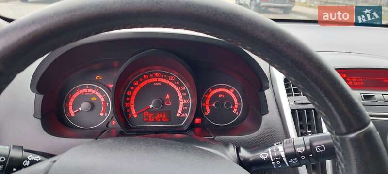 Хэтчбек Kia Ceed 2011 в Киеве