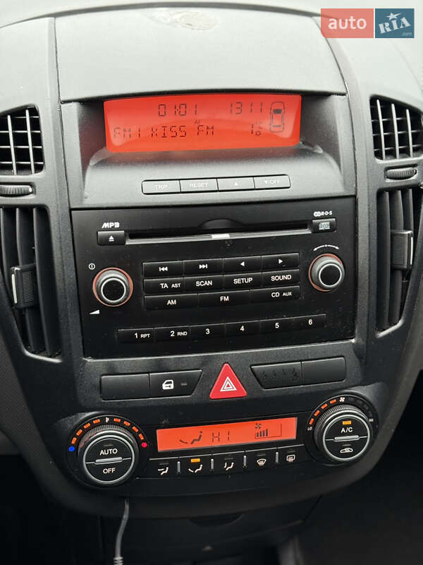 Хетчбек Kia Ceed 2008 в Кропивницькому