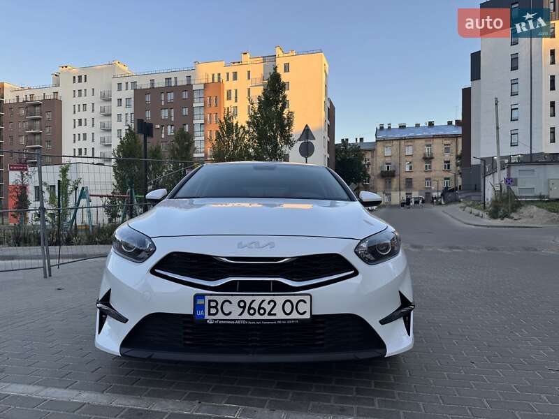 Хэтчбек Kia Ceed 2022 в Львове
