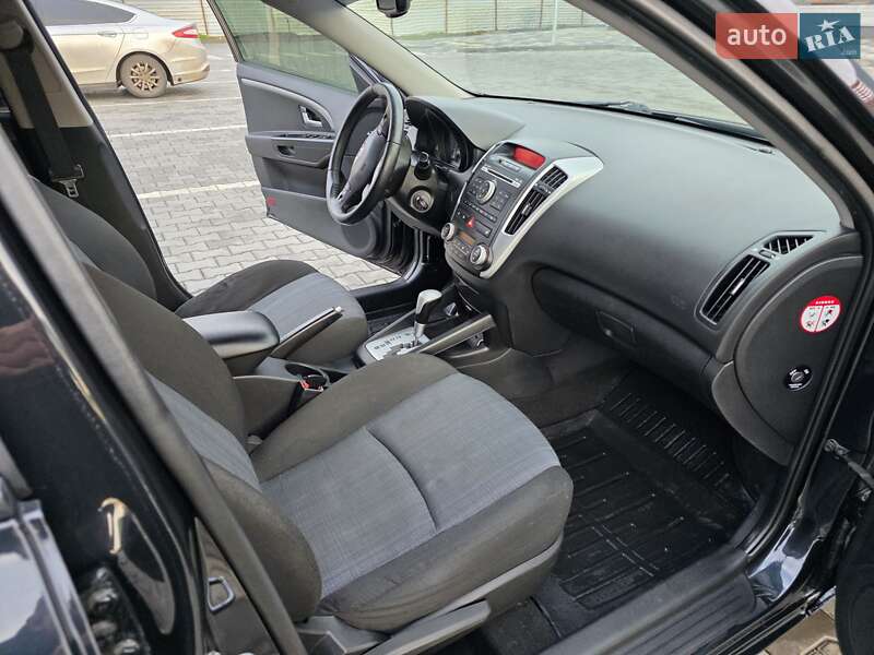 Універсал Kia Ceed 2010 в Кривому Розі
