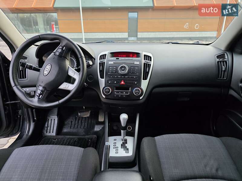 Універсал Kia Ceed 2010 в Кривому Розі