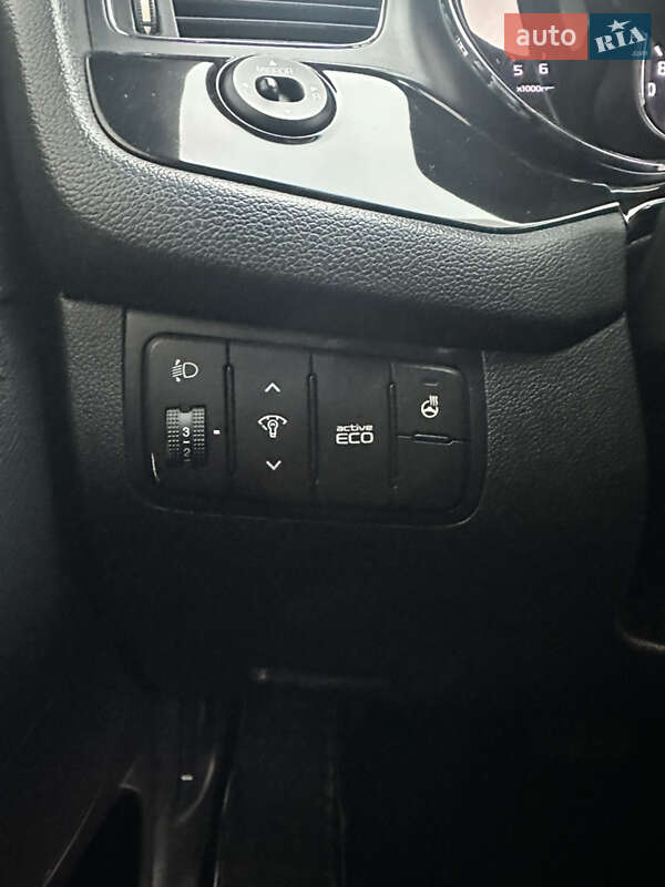 Хэтчбек Kia Ceed 2013 в Мукачево
