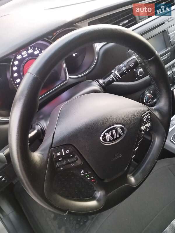Универсал Kia Ceed 2016 в Черновцах фото 31 Универсал Kia Ceed 2016 в Черновцах