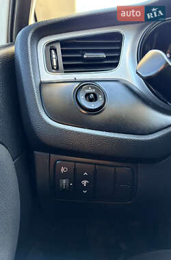 Хэтчбек Kia Ceed 2012 в Львове