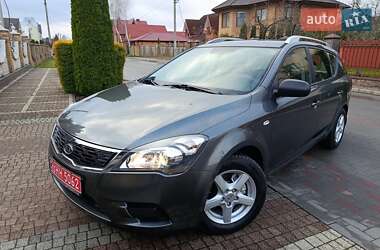 Универсал Kia Ceed 2011 в Луцке
