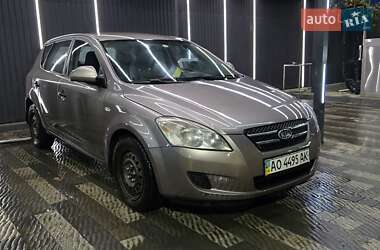 Хэтчбек Kia Ceed 2007 в Ужгороде