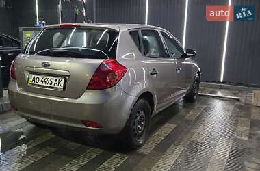 Хэтчбек Kia Ceed 2007 в Ужгороде
