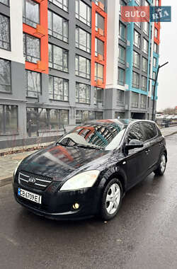 Хэтчбек Kia Ceed 2007 в Чернигове