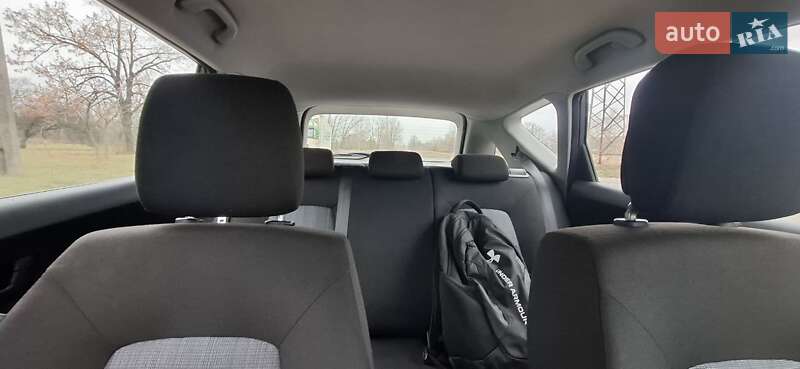 Универсал Kia Ceed 2011 в Киеве