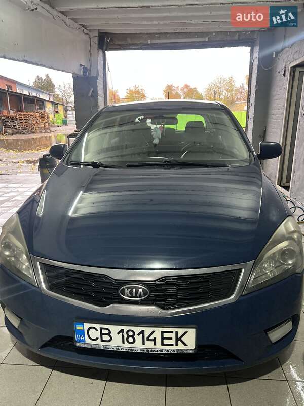 Хэтчбек Kia Ceed 2010 в Нежине