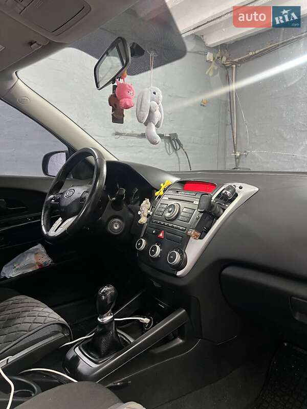 Хэтчбек Kia Ceed 2010 в Нежине