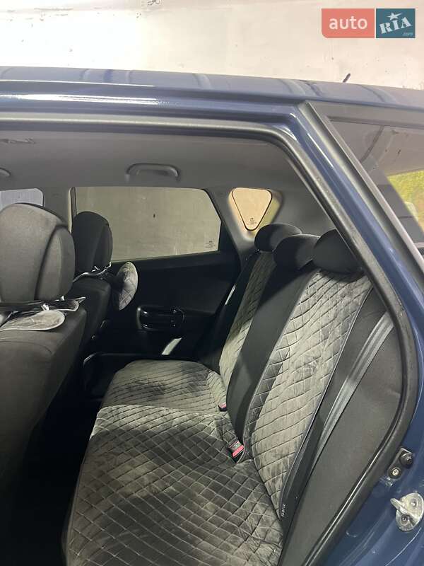 Хэтчбек Kia Ceed 2010 в Нежине