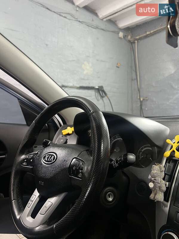 Хэтчбек Kia Ceed 2010 в Нежине