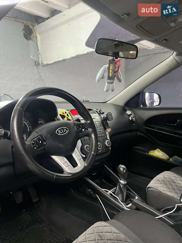 Хетчбек Kia Ceed 2010 в Ніжині