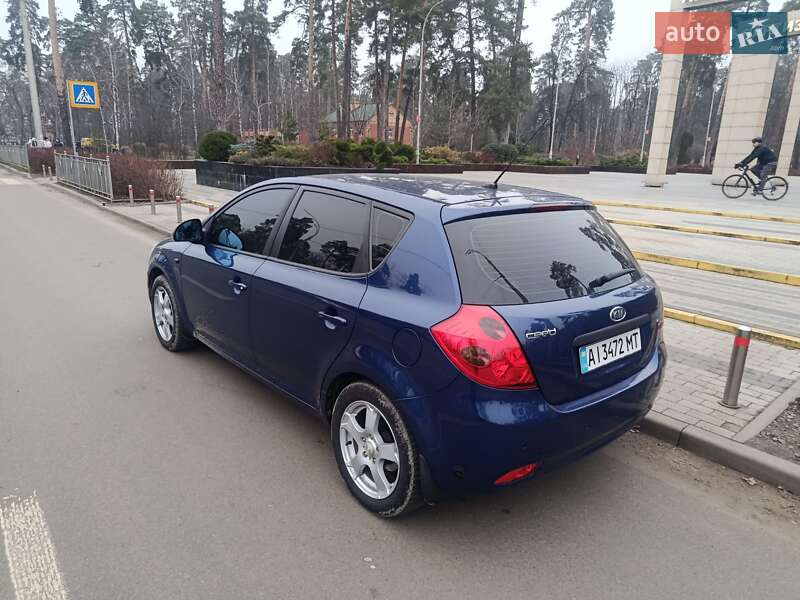 Хетчбек Kia Ceed 2008 в Києві