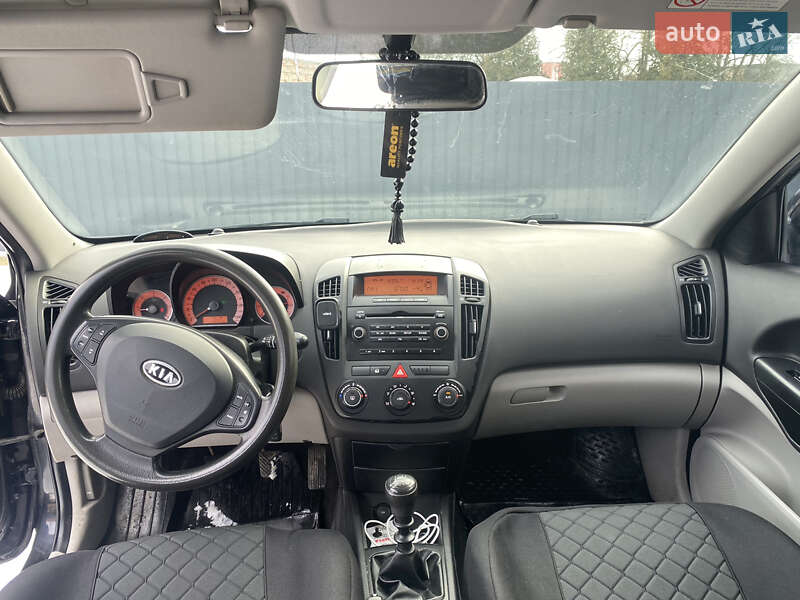 Хэтчбек Kia Ceed 2008 в Ивано-Франковске фото 10 Хэтчбек Kia Ceed 2008 в Ивано-Франковске