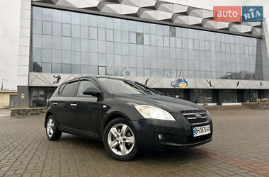 Хетчбек Kia Ceed 2007 в Миколаєві