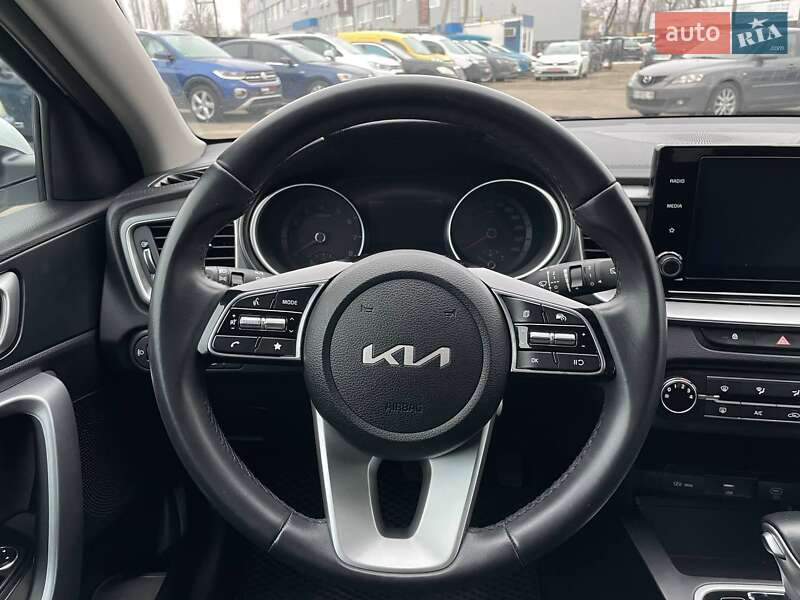 Универсал Kia Ceed 2022 в Киеве