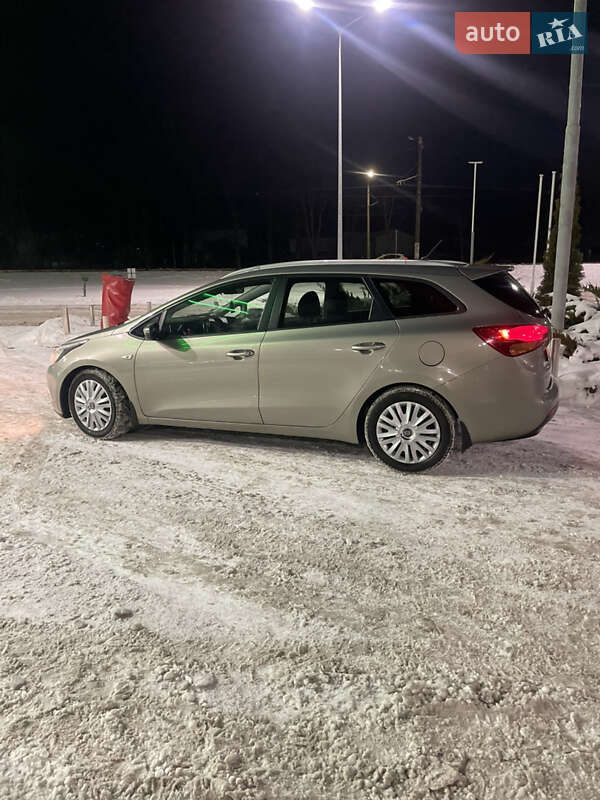 Універсал Kia Ceed 2013 в Житомирі