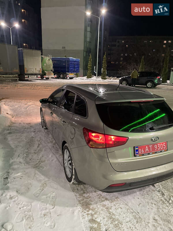 Універсал Kia Ceed 2013 в Житомирі