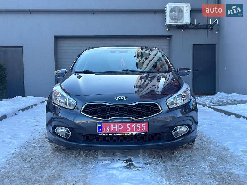 Хэтчбек Kia Ceed 2012 в Львове