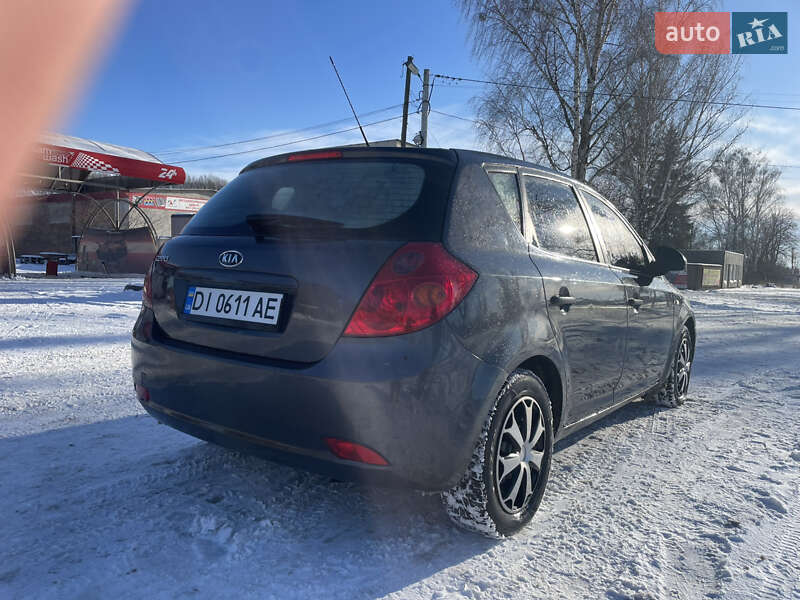 Хэтчбек Kia Ceed 2008 в Коростене фото 2 Хэтчбек Kia Ceed 2008 в Коростене