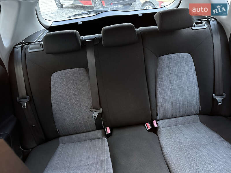 Хэтчбек Kia Ceed 2010 в Коломые