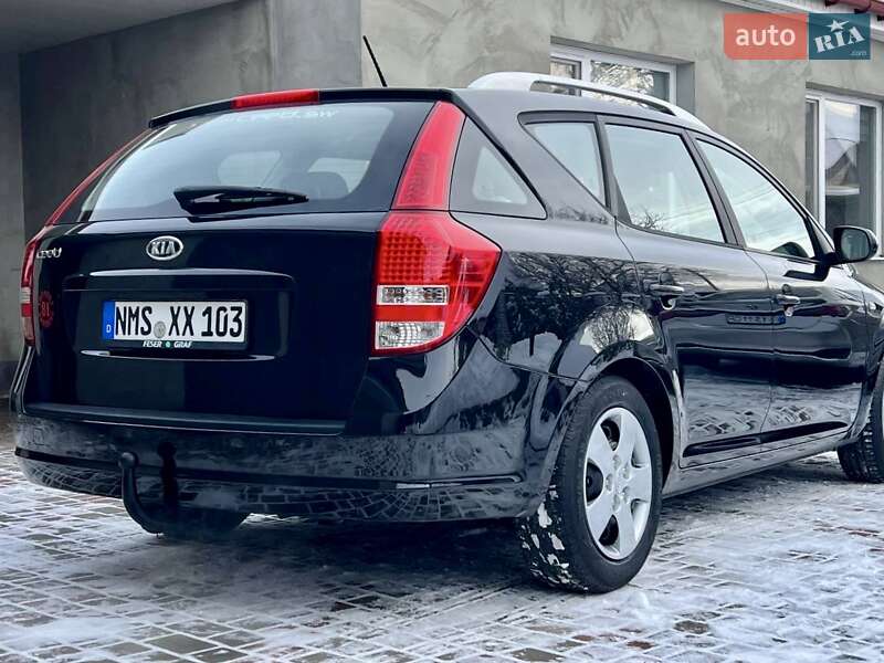 Универсал Kia Ceed 2010 в Умани