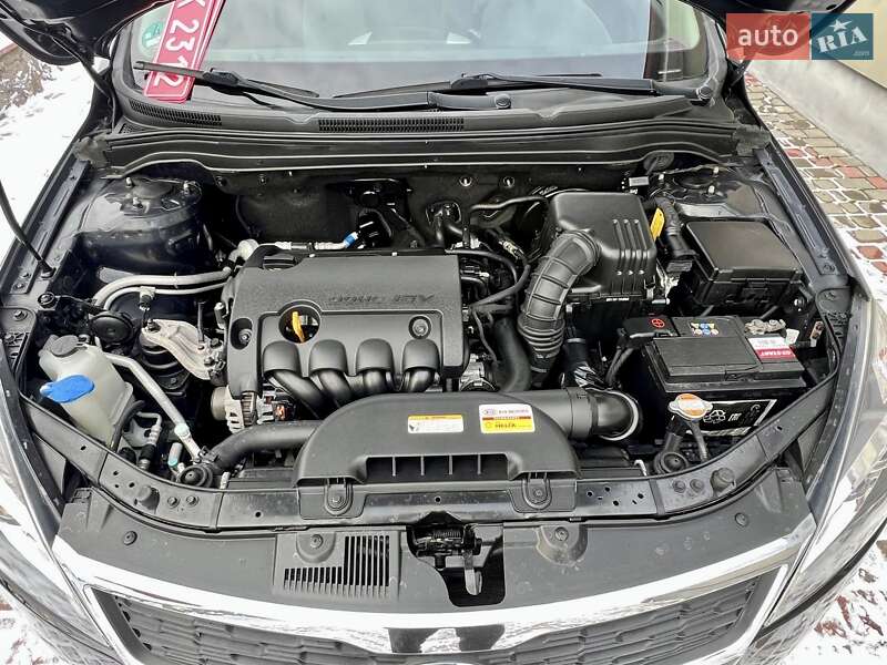 Универсал Kia Ceed 2010 в Умани