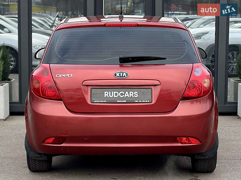 Хэтчбек Kia Ceed 2007 в Кременчуге