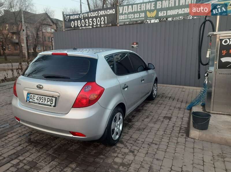 Хетчбек Kia Ceed 2007 в Кривому Розі фото 6 Хетчбек Kia Ceed 2007 в Кривому Розі