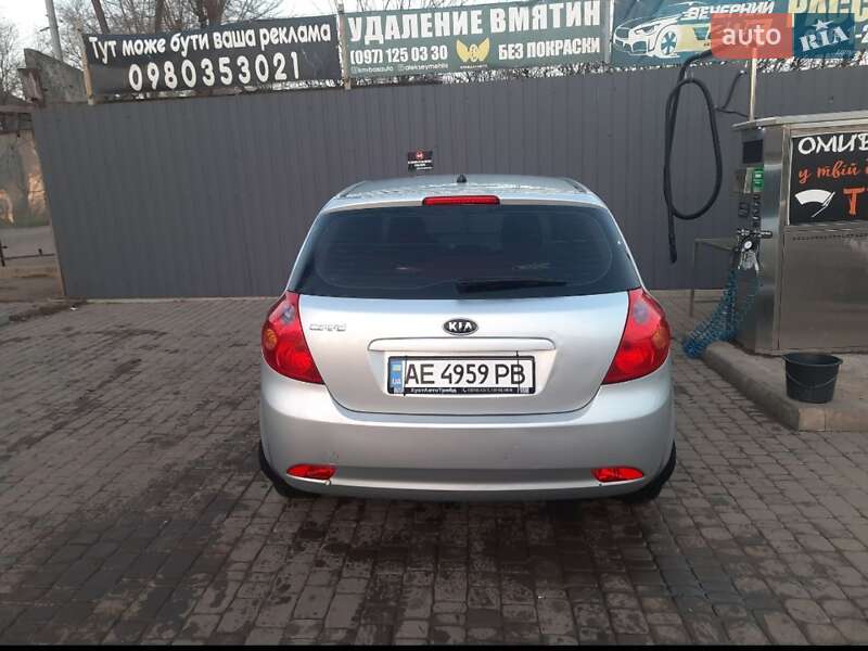 Хетчбек Kia Ceed 2007 в Кривому Розі фото 5 Хетчбек Kia Ceed 2007 в Кривому Розі