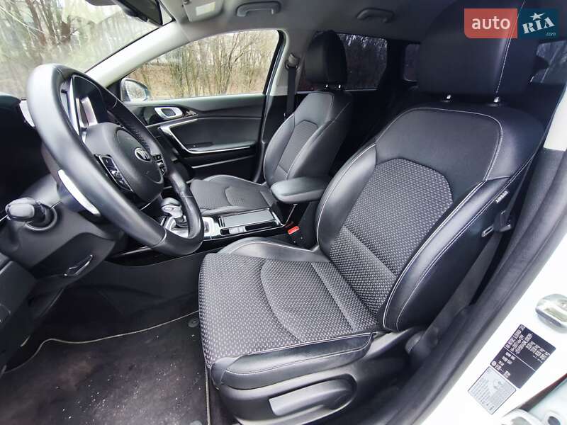 Универсал Kia Ceed 2020 в Днепре