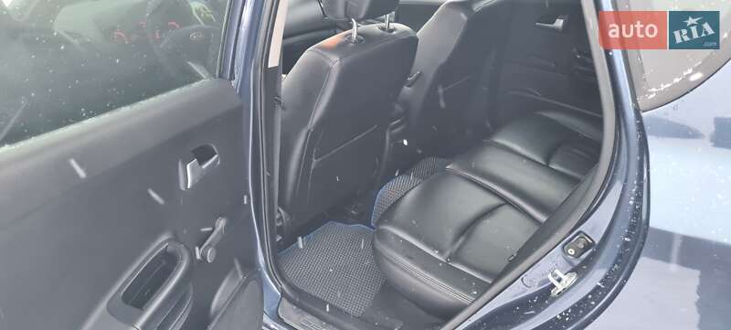 Хетчбек Kia Ceed 2010 в Нововолинську