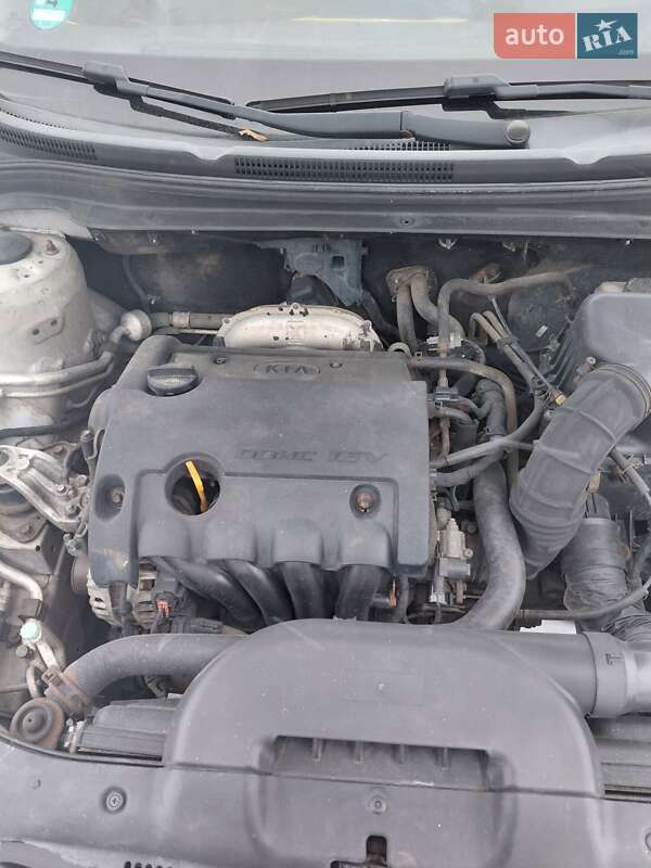 Универсал Kia Ceed 2008 в Сокале