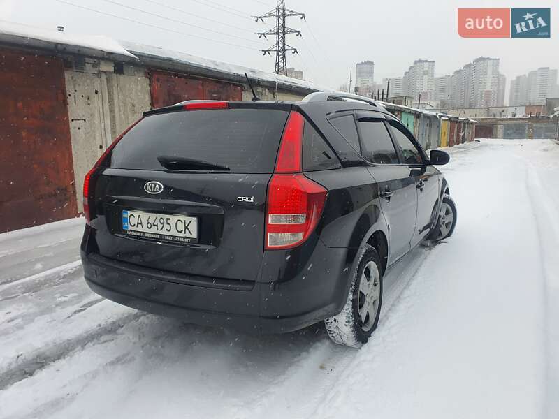 Универсал Kia Ceed 2010 в Киеве