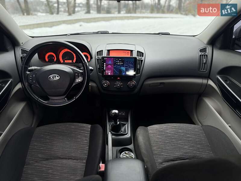 Хетчбек Kia Ceed 2007 в Сумах