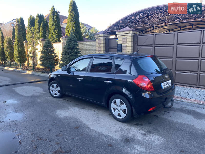 Хэтчбек Kia Ceed 2008 в Харькове