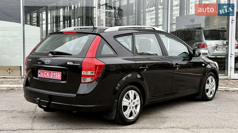 Универсал Kia Ceed 2012 в Запорожье