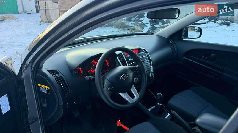 Универсал Kia Ceed 2009 в Николаеве