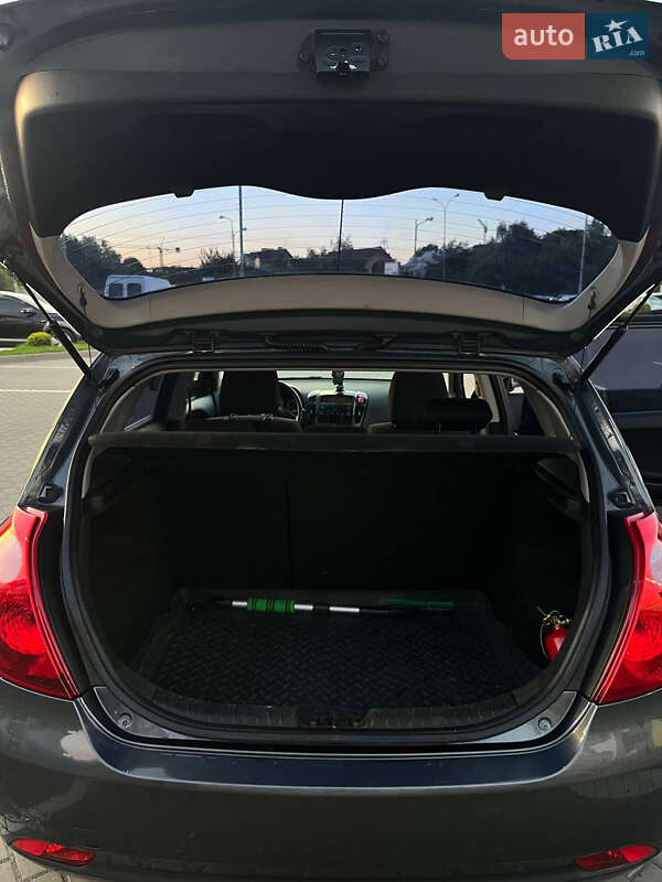 Хэтчбек Kia Ceed 2009 в Ужгороде фото 21 Хэтчбек Kia Ceed 2009 в Ужгороде