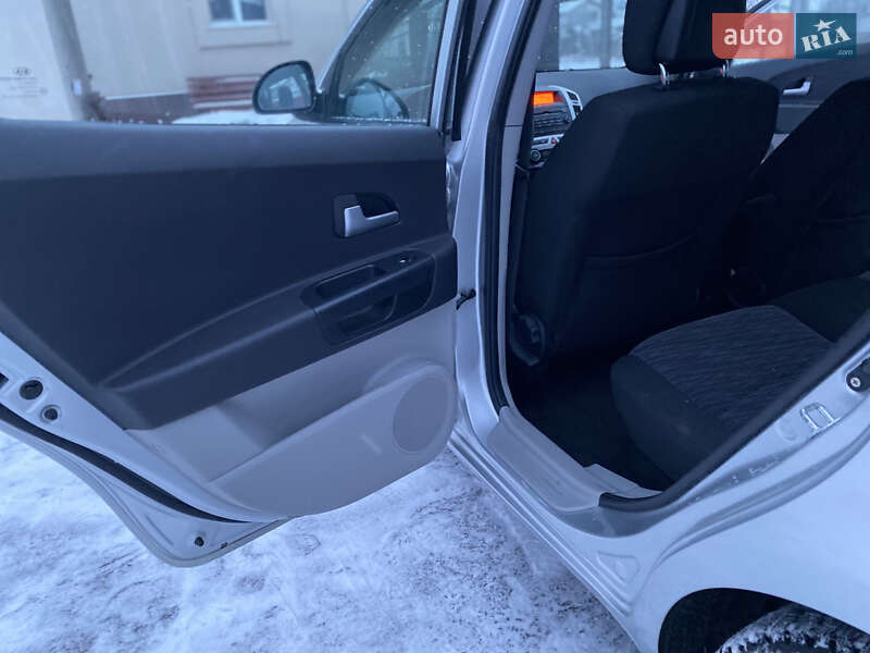 Хэтчбек Kia Ceed 2008 в Виннице