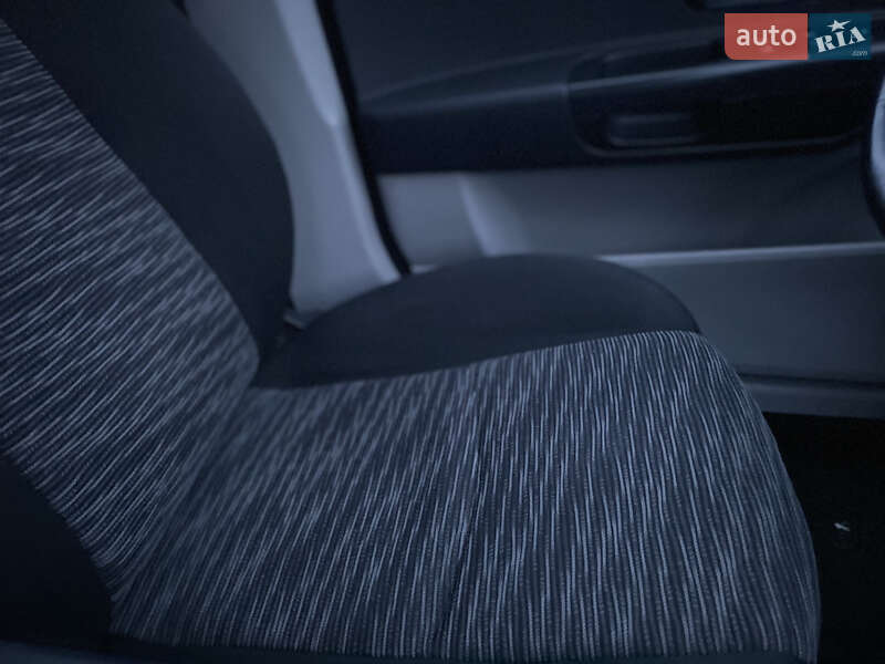 Хэтчбек Kia Ceed 2008 в Виннице