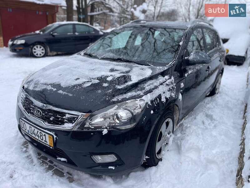 Универсал Kia Ceed 2011 в Збараже