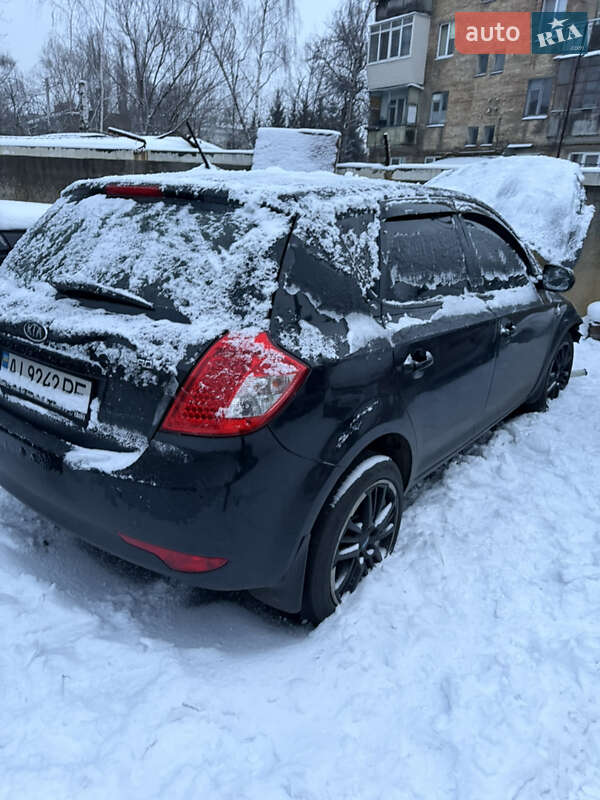 Хэтчбек Kia Ceed 2011 в Киеве