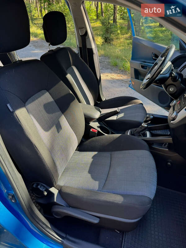 Универсал Kia Ceed 2012 в Остроге