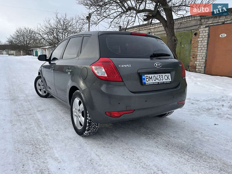 Хетчбек Kia Ceed 2011 в Ладижині